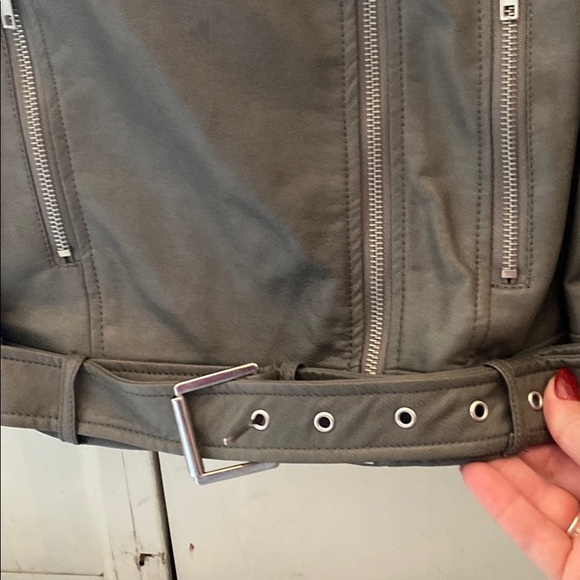 Brand new gray leather jacket - Picture 5 of 5